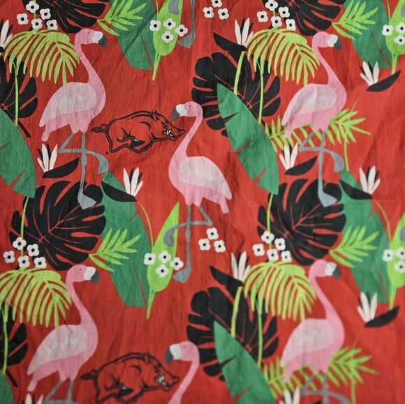 Arkansas Razerbacks Tropical Hawaiian Button Down Shirt 2XL Go Hogs - Picture 4 of 8